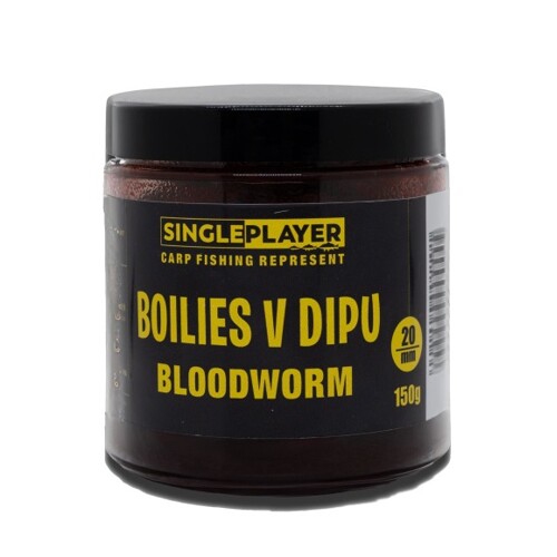 SINGLEPLAYER Boilies v dipu Bloodworm